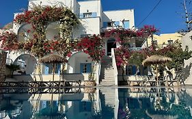 Artemis Hotel